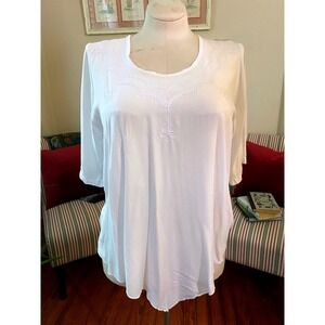 Tybee Island White Embroidered Tunic Top 3/4 Sleeve Scoop Neck  Floral large